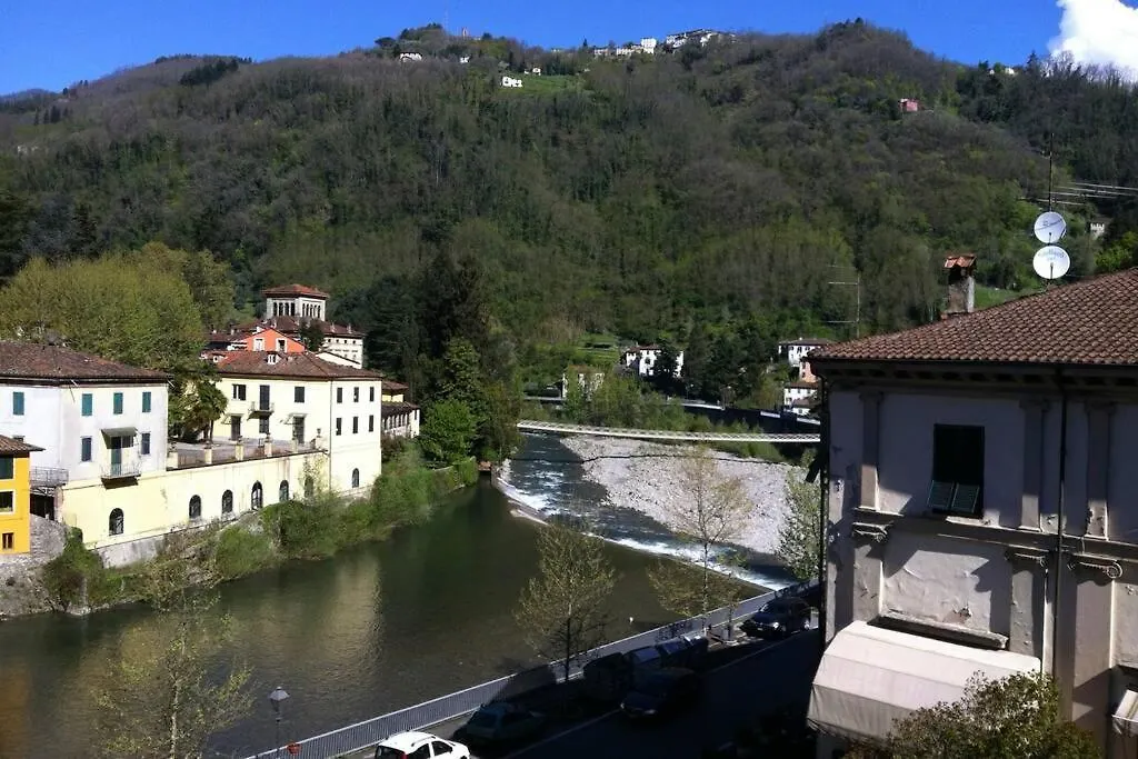 Nestled In A Valley, Bagni Di Lucca contacts